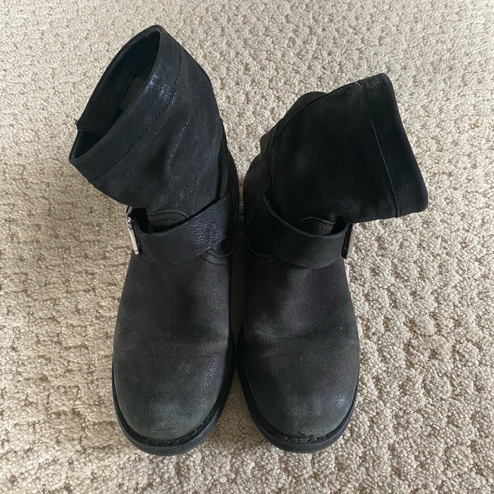 Black suede Vince Camuto booties